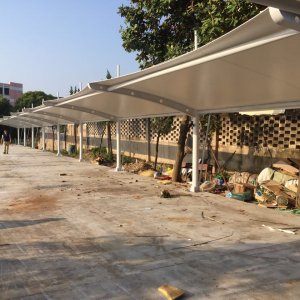 臨海市桃渚中學自行車棚 